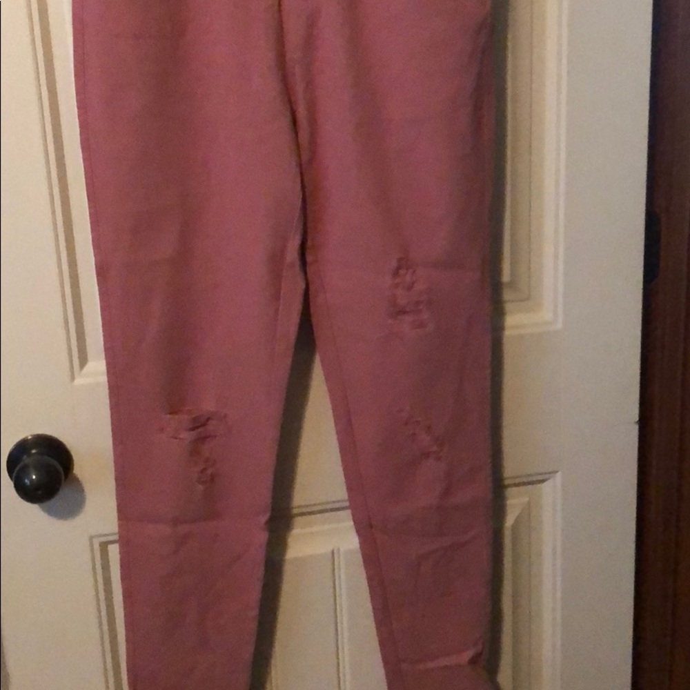 Distressed jeggings